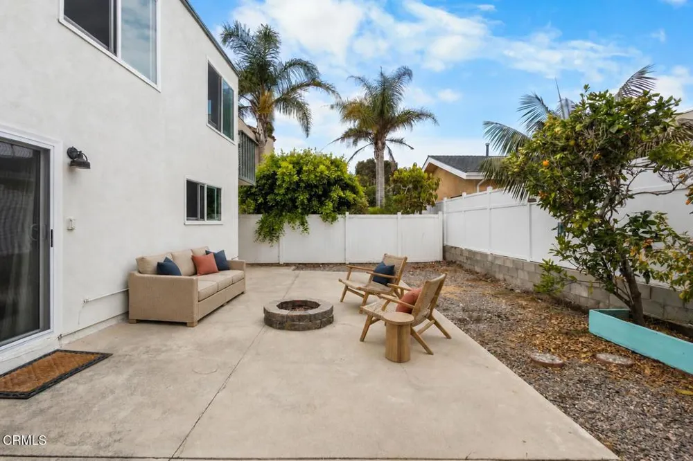 1149 Winthrop Lane Ventura, CA 93001