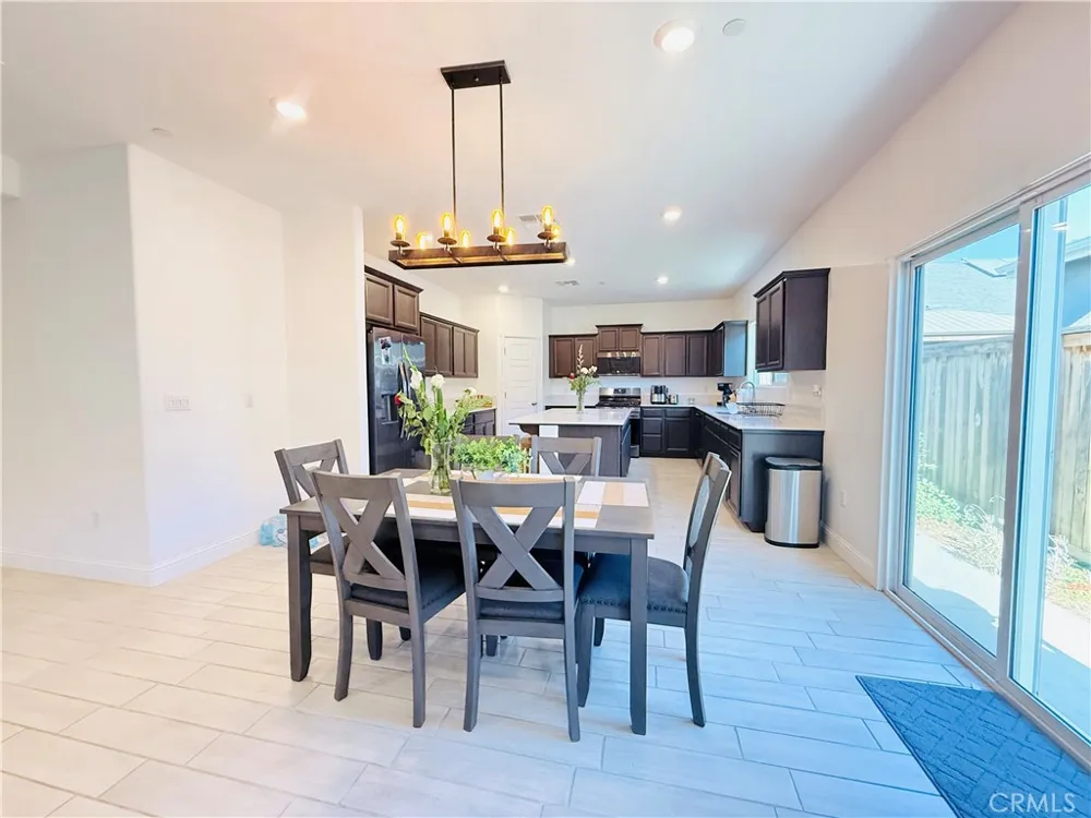 9705 Cotton Creek Shafter, CA 93263