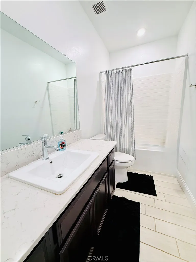 9705 Cotton Creek Shafter, CA 93263