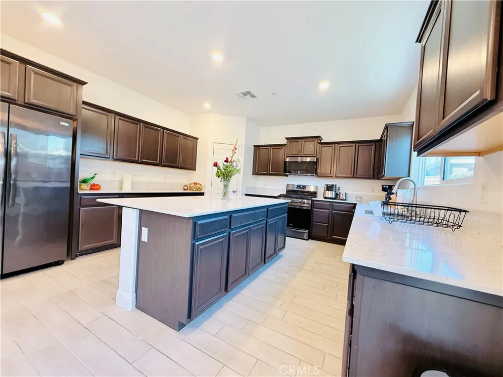 9705 Cotton Creek Shafter, CA 93263