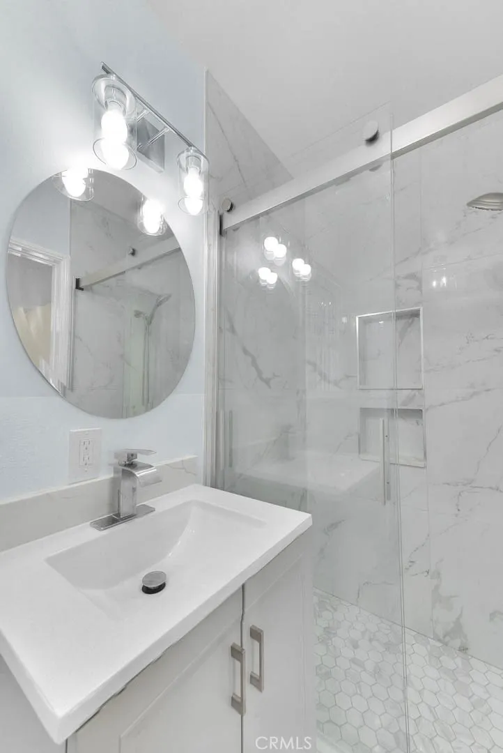 537 Jamestown Burbank, CA 91504