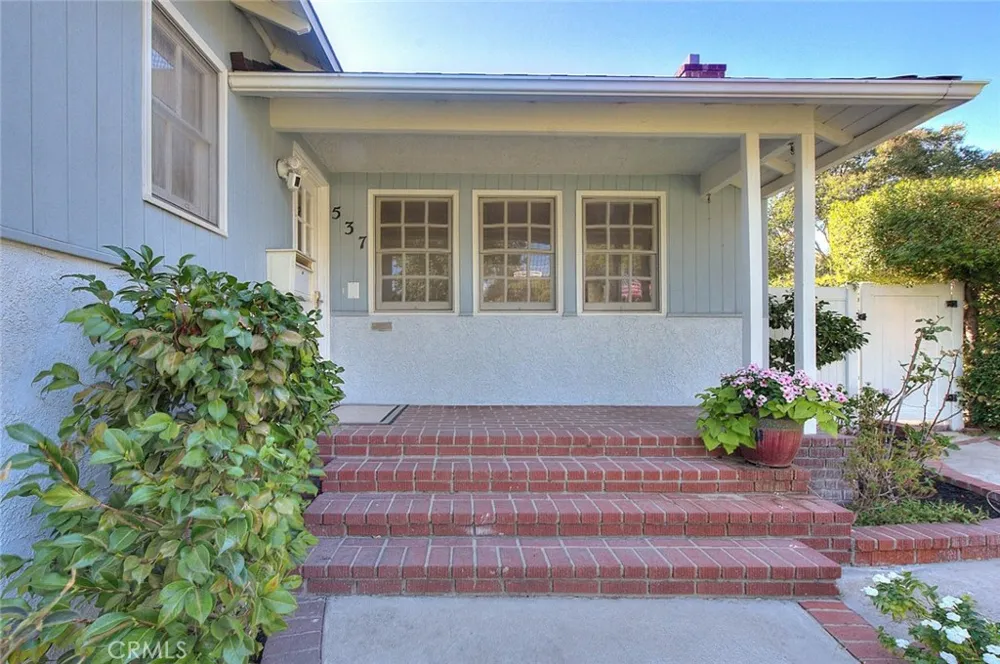 537 Jamestown Burbank, CA 91504
