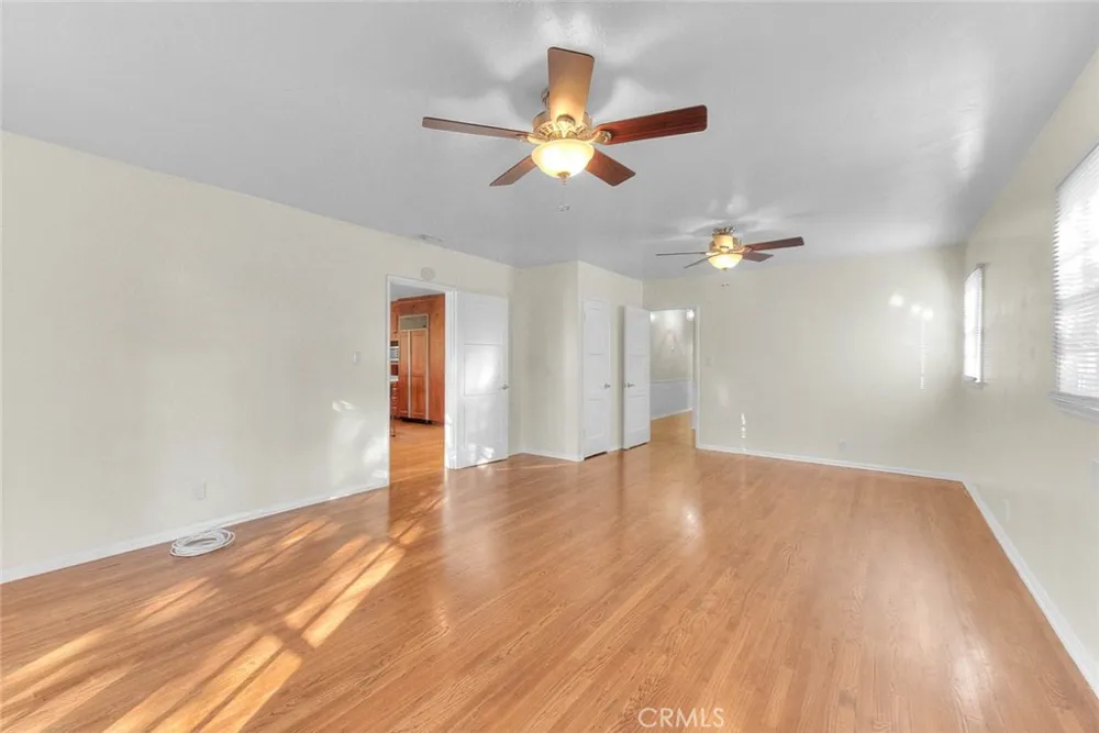 537 Jamestown Burbank, CA 91504