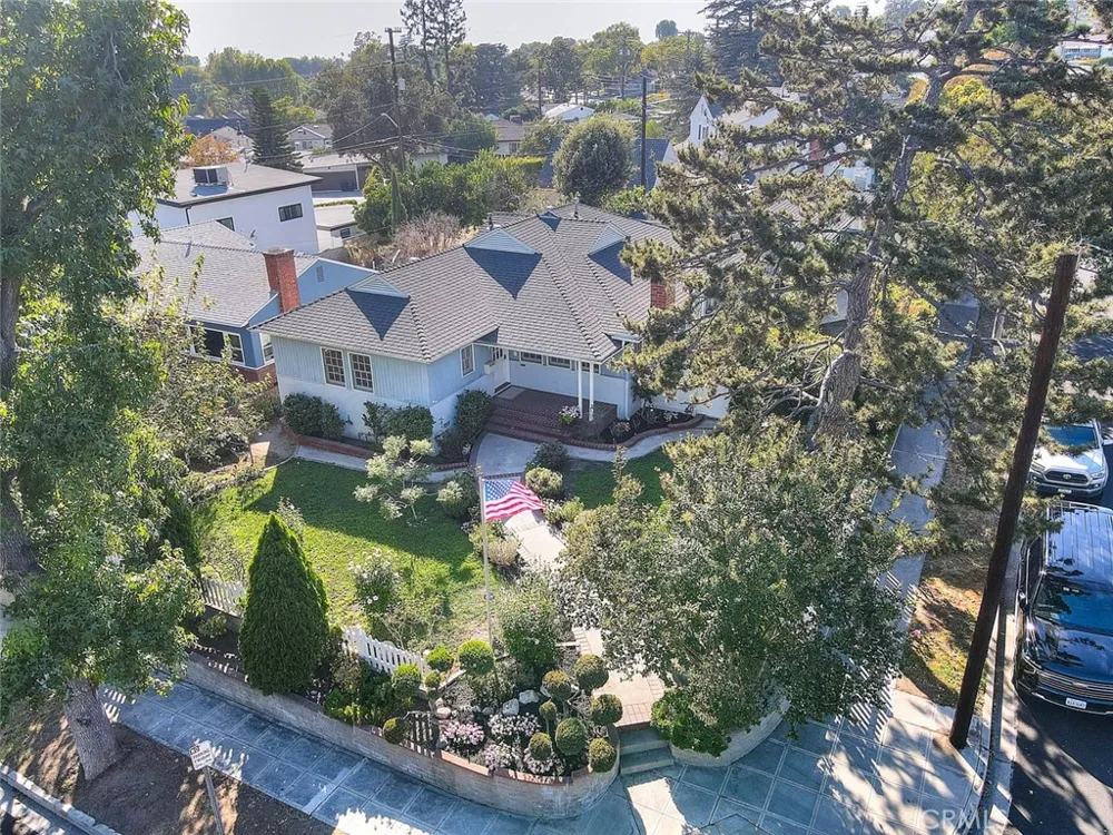 537 Jamestown Burbank, CA 91504