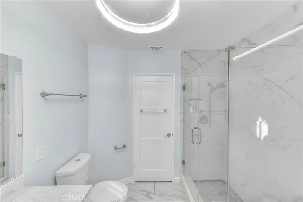 537 Jamestown Burbank, CA 91504