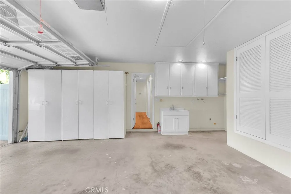537 Jamestown Burbank, CA 91504