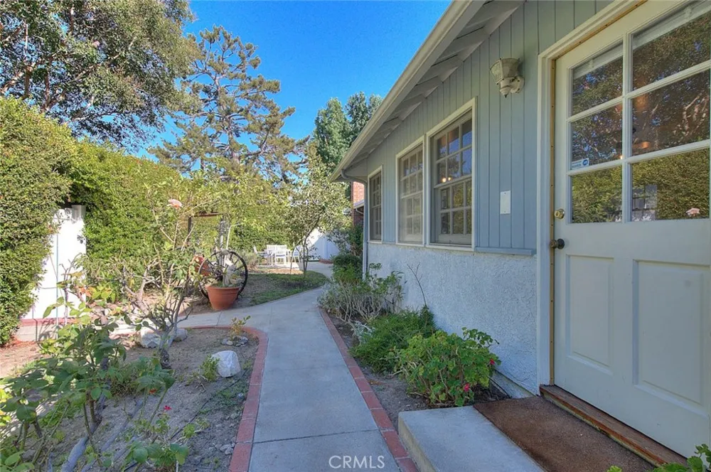 537 Jamestown Burbank, CA 91504
