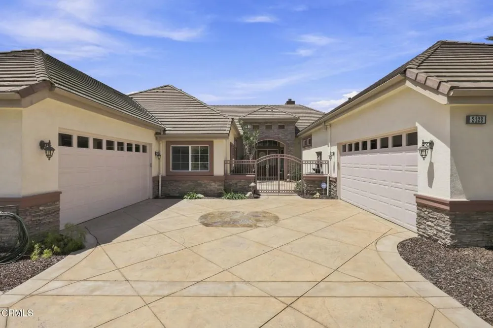 2123 Rambling Rose Drive Camarillo, CA 93012
