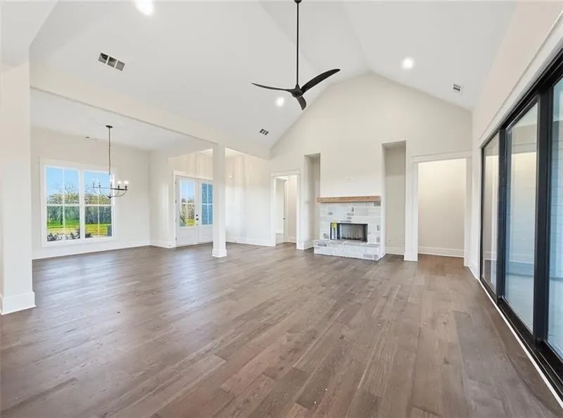 303 Eminence peak Rydal, GA 30171