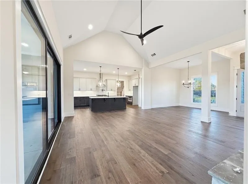 303 Eminence peak Rydal, GA 30171