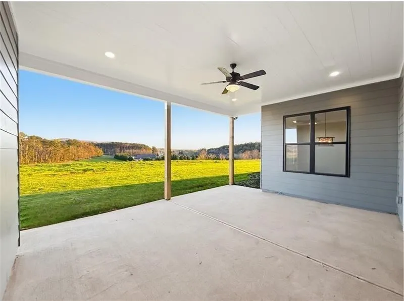 303 Eminence peak Rydal, GA 30171
