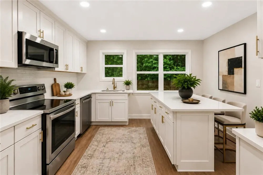 204 Groveland Drive Peachtree City, GA 30269