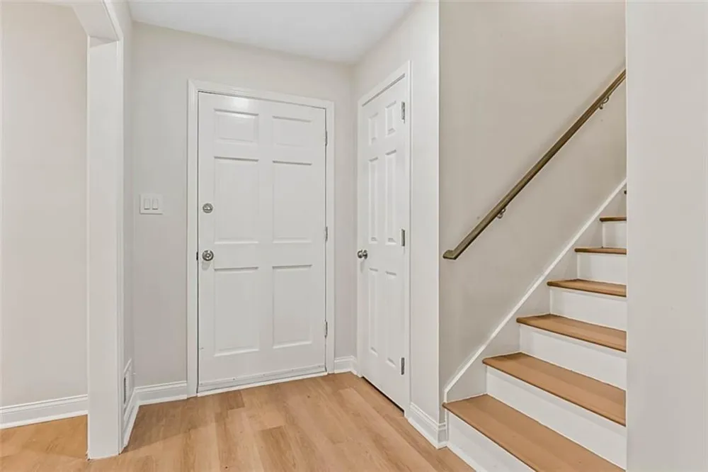 204 Groveland Drive Peachtree City, GA 30269