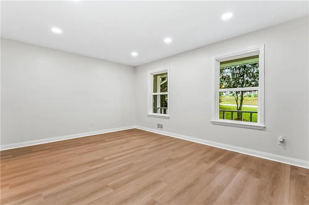 204 Groveland Drive Peachtree City, GA 30269