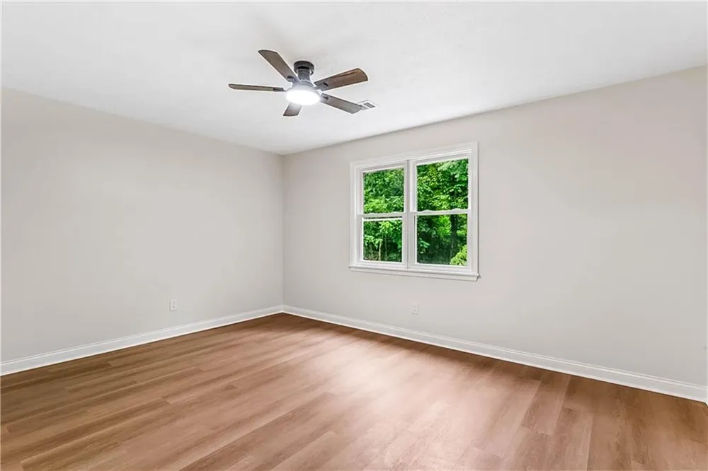 204 Groveland Drive Peachtree City, GA 30269