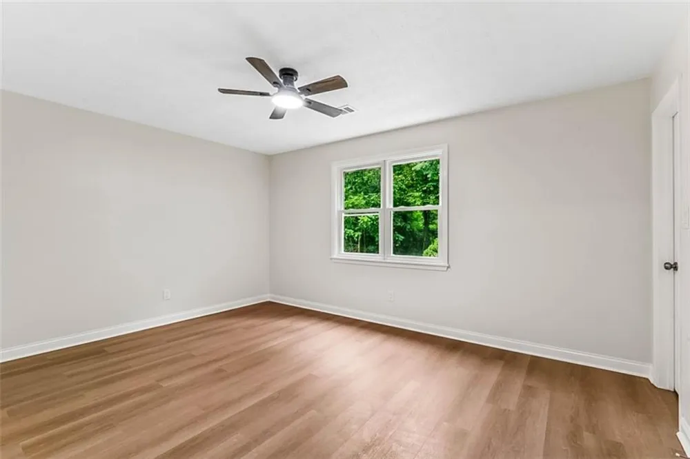 204 Groveland Drive Peachtree City, GA 30269