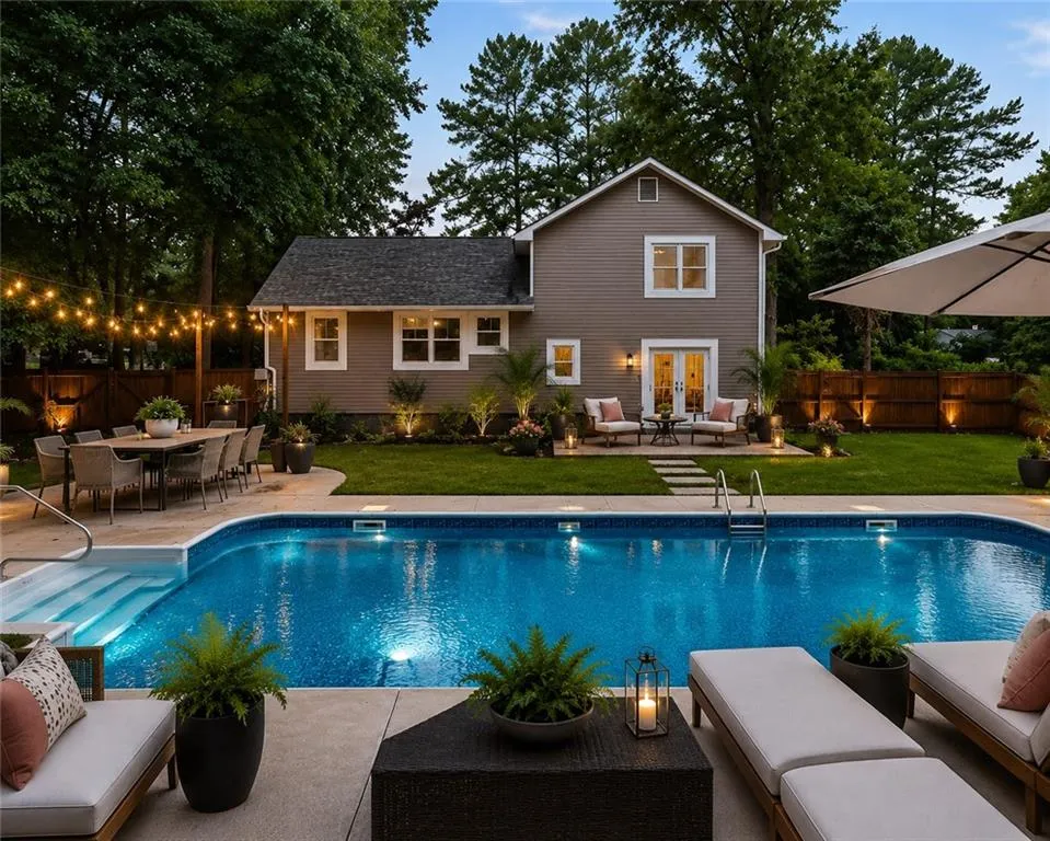 204 Groveland Drive Peachtree City, GA 30269