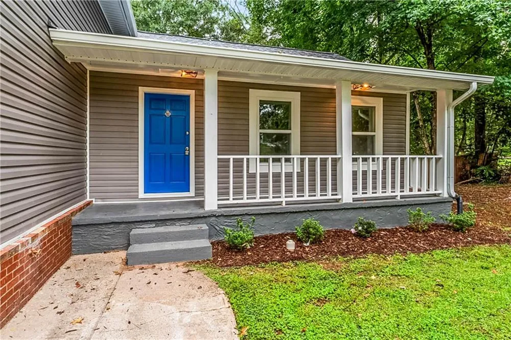204 Groveland Drive Peachtree City, GA 30269