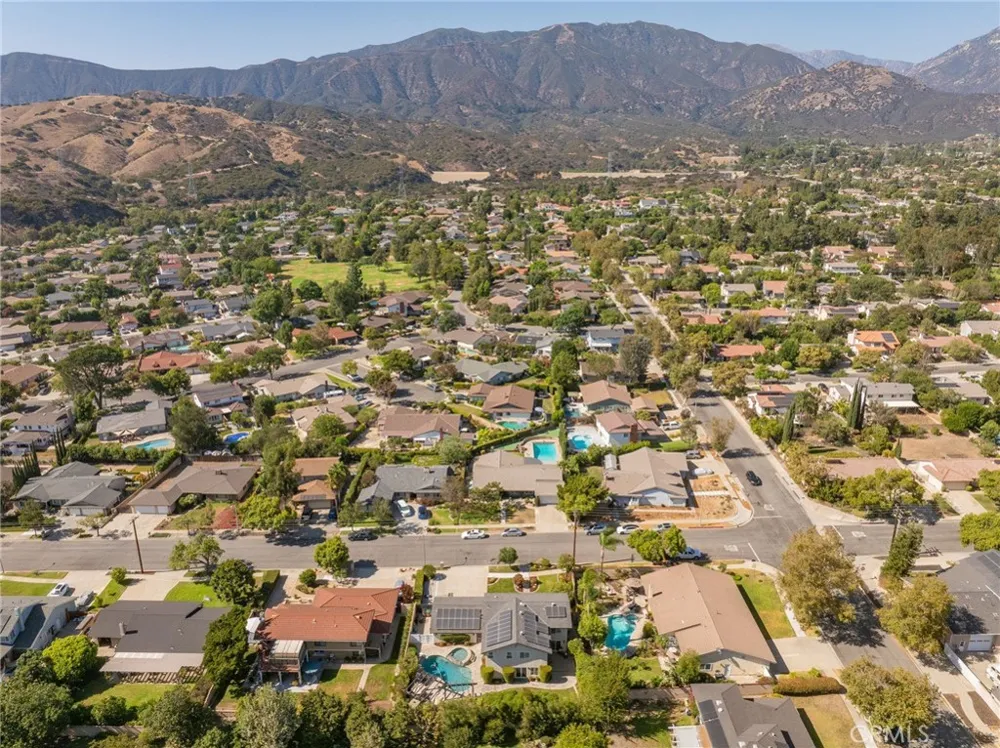280 E Miramar Claremont, CA 91711