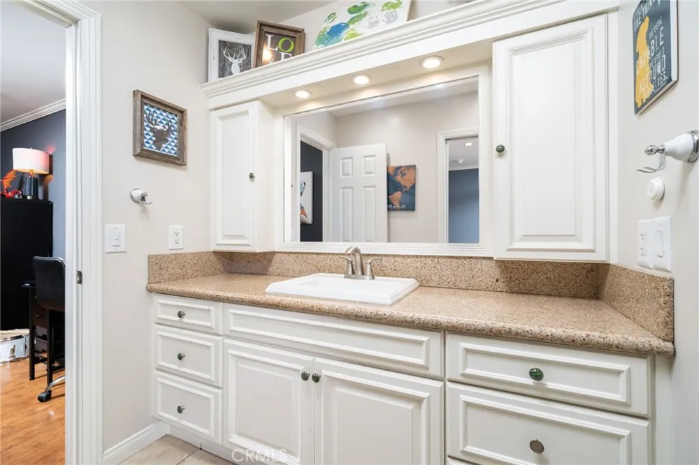 280 E Miramar Claremont, CA 91711