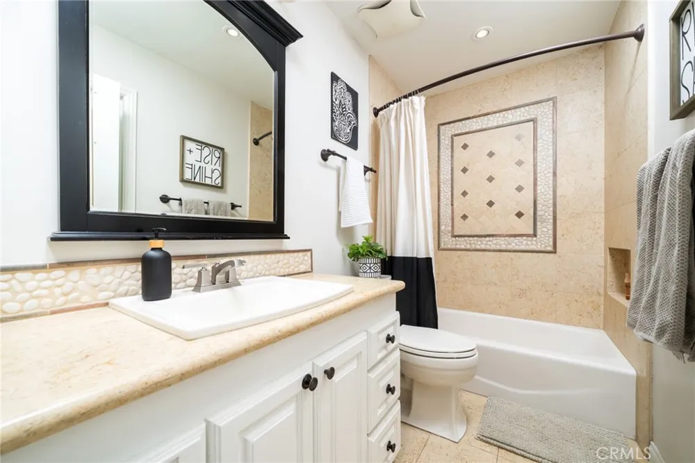280 E Miramar Claremont, CA 91711