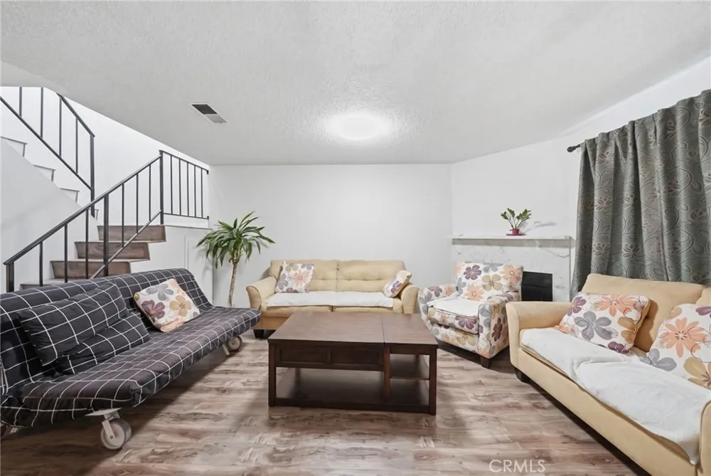824 S Stoneman Avenue #16 Alhambra, CA 91801