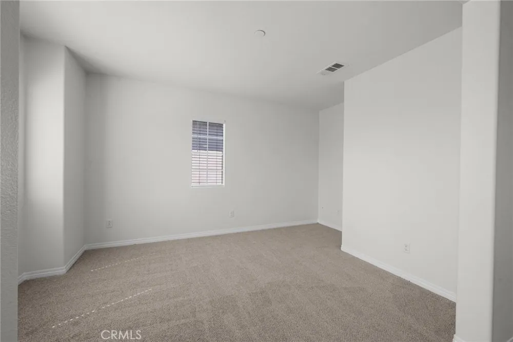 5200 Blueberry Fontana, CA 92336