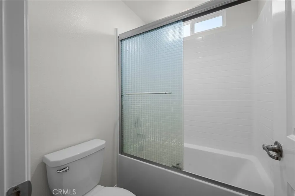 5200 Blueberry Fontana, CA 92336
