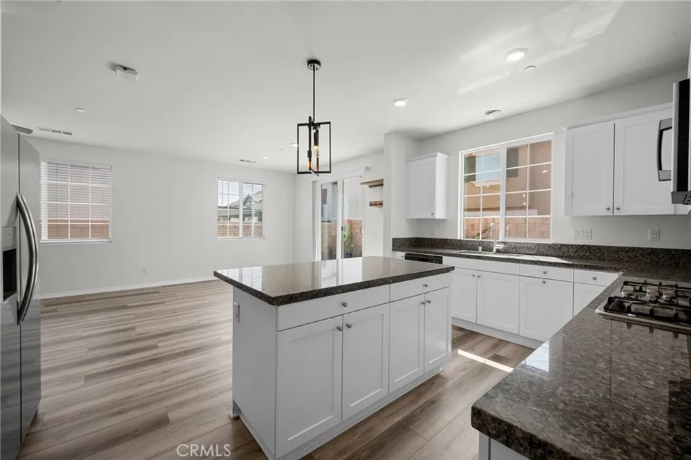 5200 Blueberry Fontana, CA 92336