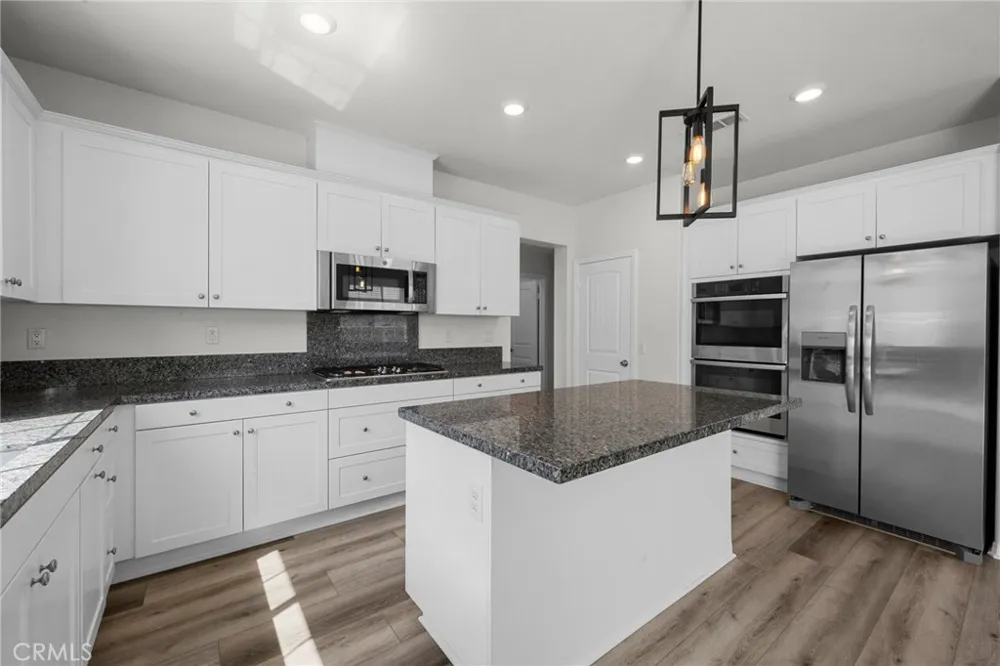 5200 Blueberry Fontana, CA 92336