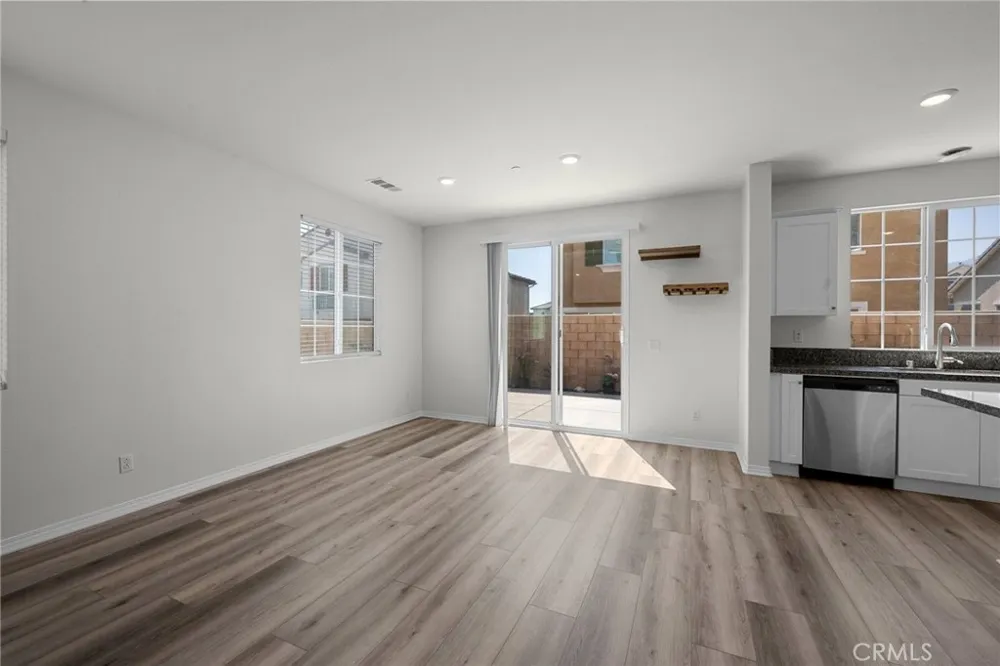 5200 Blueberry Fontana, CA 92336