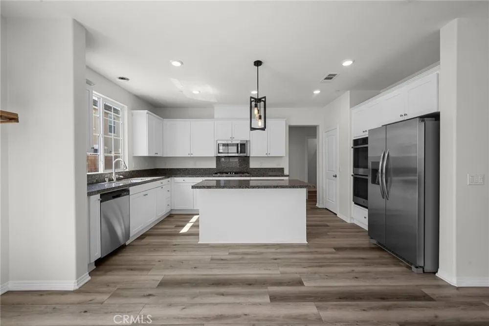 5200 Blueberry Fontana, CA 92336