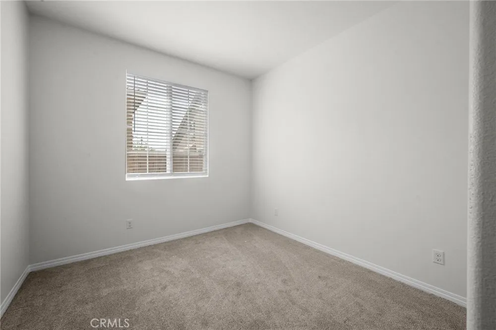5200 Blueberry Fontana, CA 92336