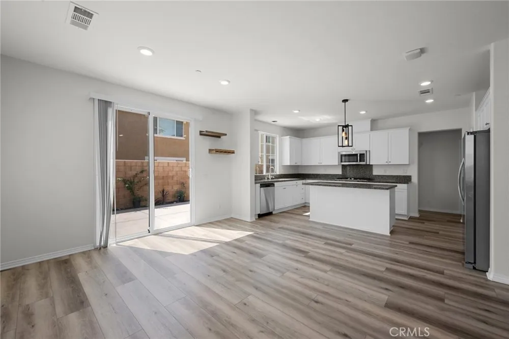 5200 Blueberry Fontana, CA 92336