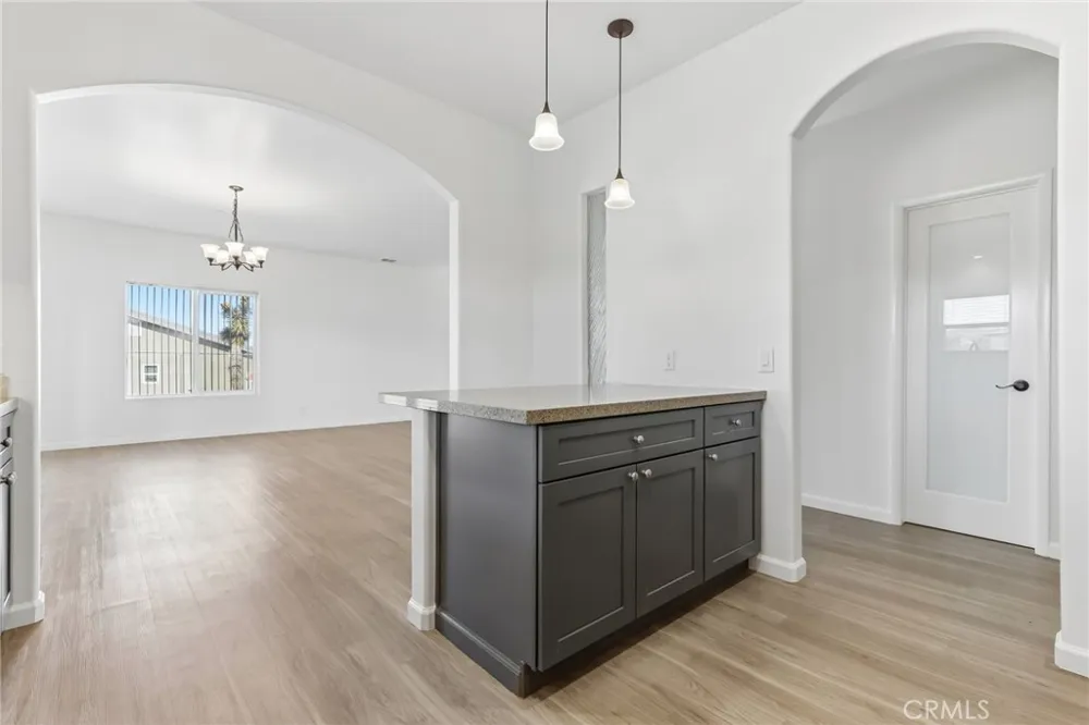 6087 Elsinore Road Phelan, CA 92371