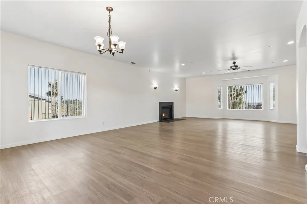 6087 Elsinore Road Phelan, CA 92371