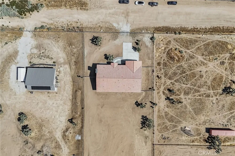 6087 Elsinore Road Phelan, CA 92371