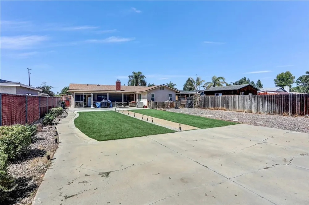 1170 Michigan Beaumont, CA 92223