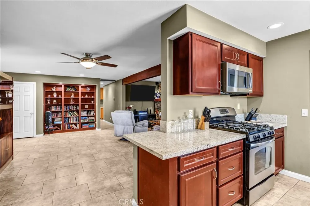1170 Michigan Beaumont, CA 92223