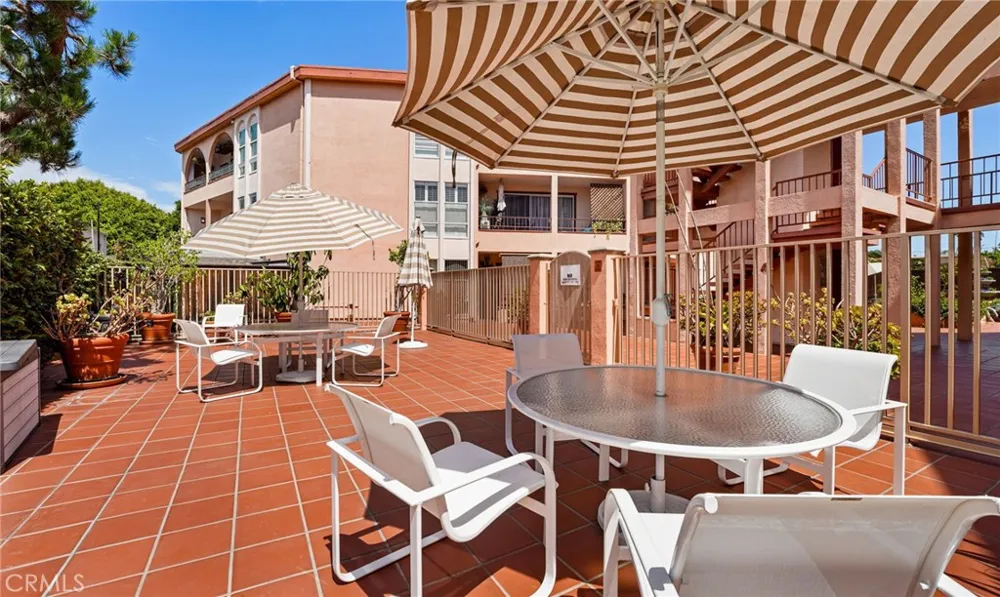 2035 4th street #202C Santa Monica, CA 90405