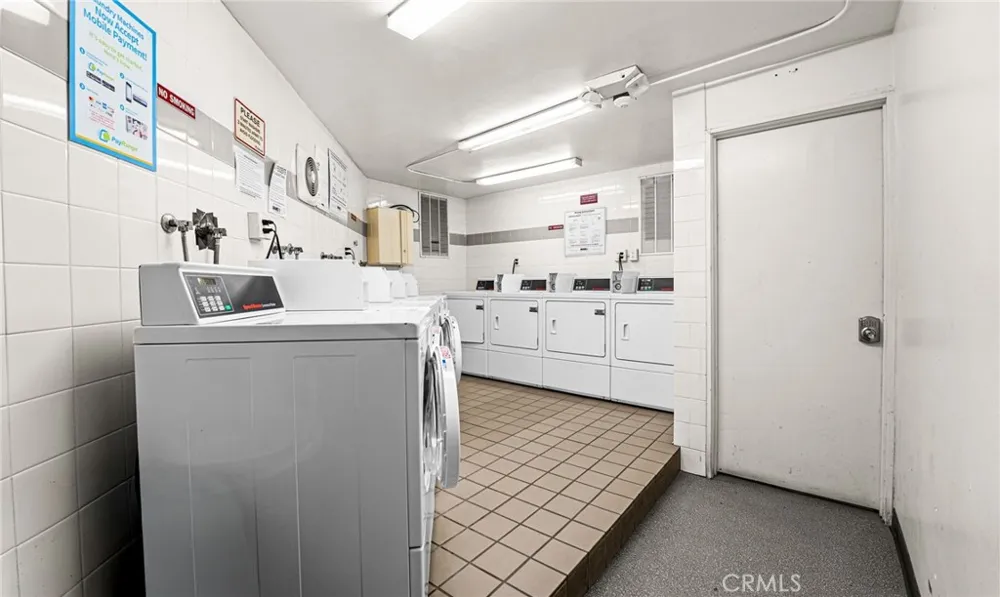 2035 4th street #202C Santa Monica, CA 90405