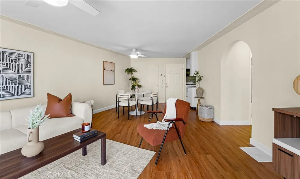 2035 4th street #202C Santa Monica, CA 90405