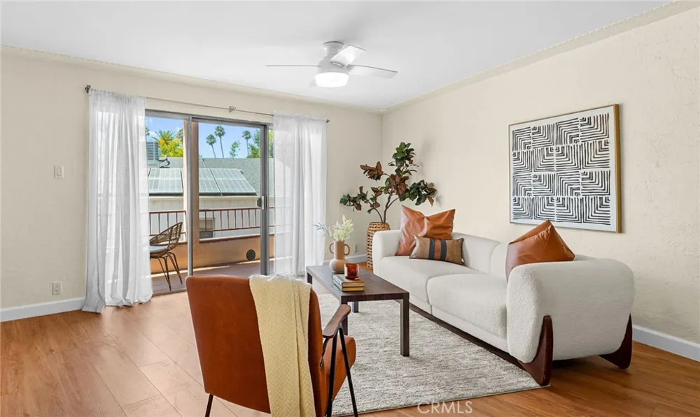 2035 4th street #202C Santa Monica, CA 90405