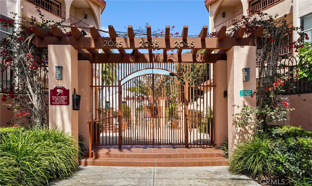 2035 4th street #202C Santa Monica, CA 90405