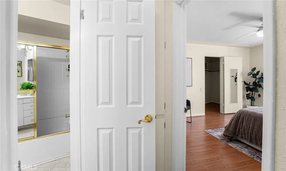 2035 4th street #202C Santa Monica, CA 90405