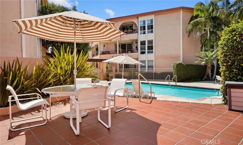 2035 4th street #202C Santa Monica, CA 90405