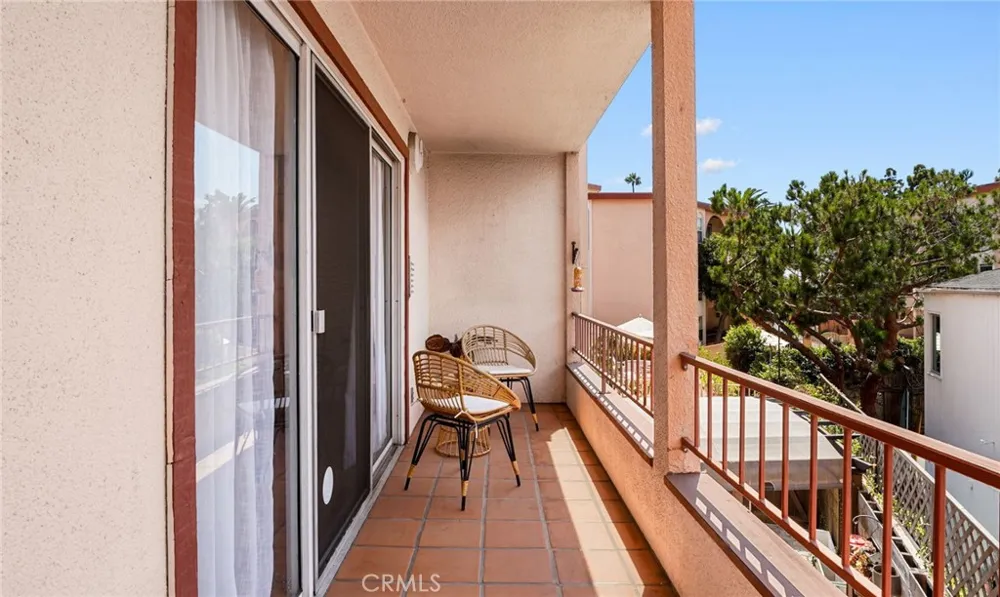 2035 4th street #202C Santa Monica, CA 90405