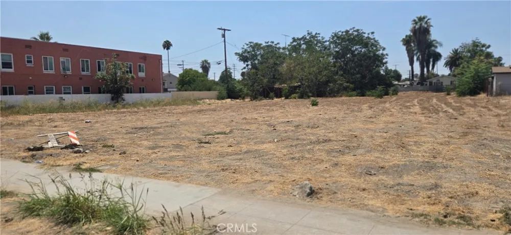 E st San Bernardino, CA 92405