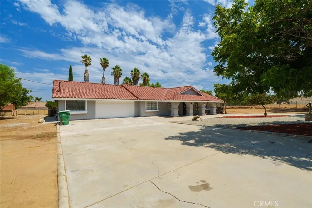 20150 Myron Perris, CA 92570