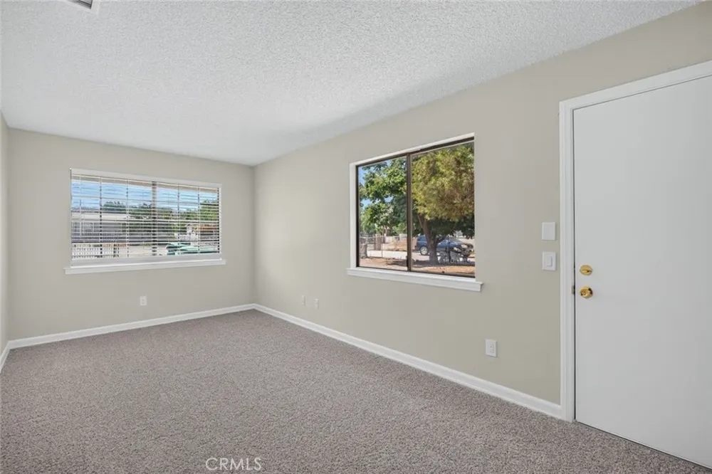 20150 Myron Perris, CA 92570